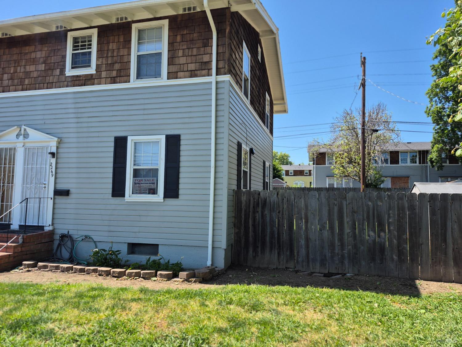 Detail Gallery Image 1 of 15 For 2269 Sacramento St, Vallejo,  CA 94590 - 3 Beds | 1 Baths