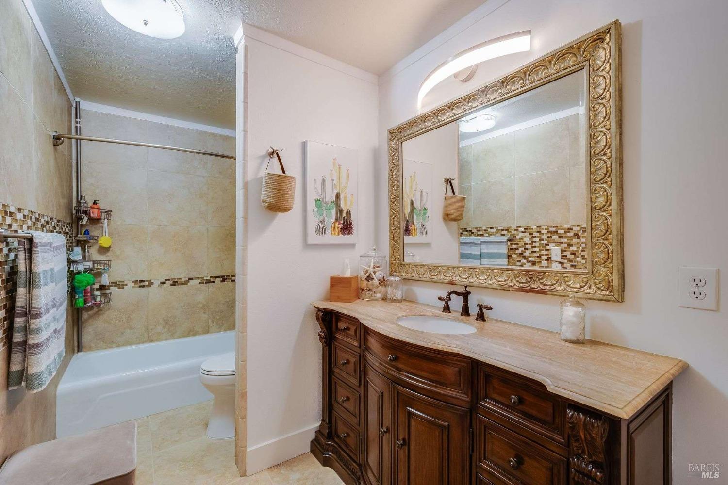 Detail Gallery Image 22 of 38 For 4897 Hoen Ave, Santa Rosa,  CA 95405 - 3 Beds | 2 Baths
