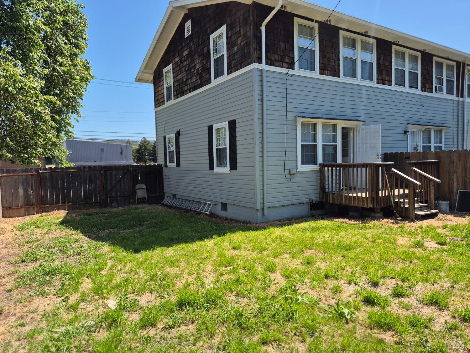 Detail Gallery Image 4 of 15 For 2269 Sacramento St, Vallejo,  CA 94590 - 3 Beds | 1 Baths