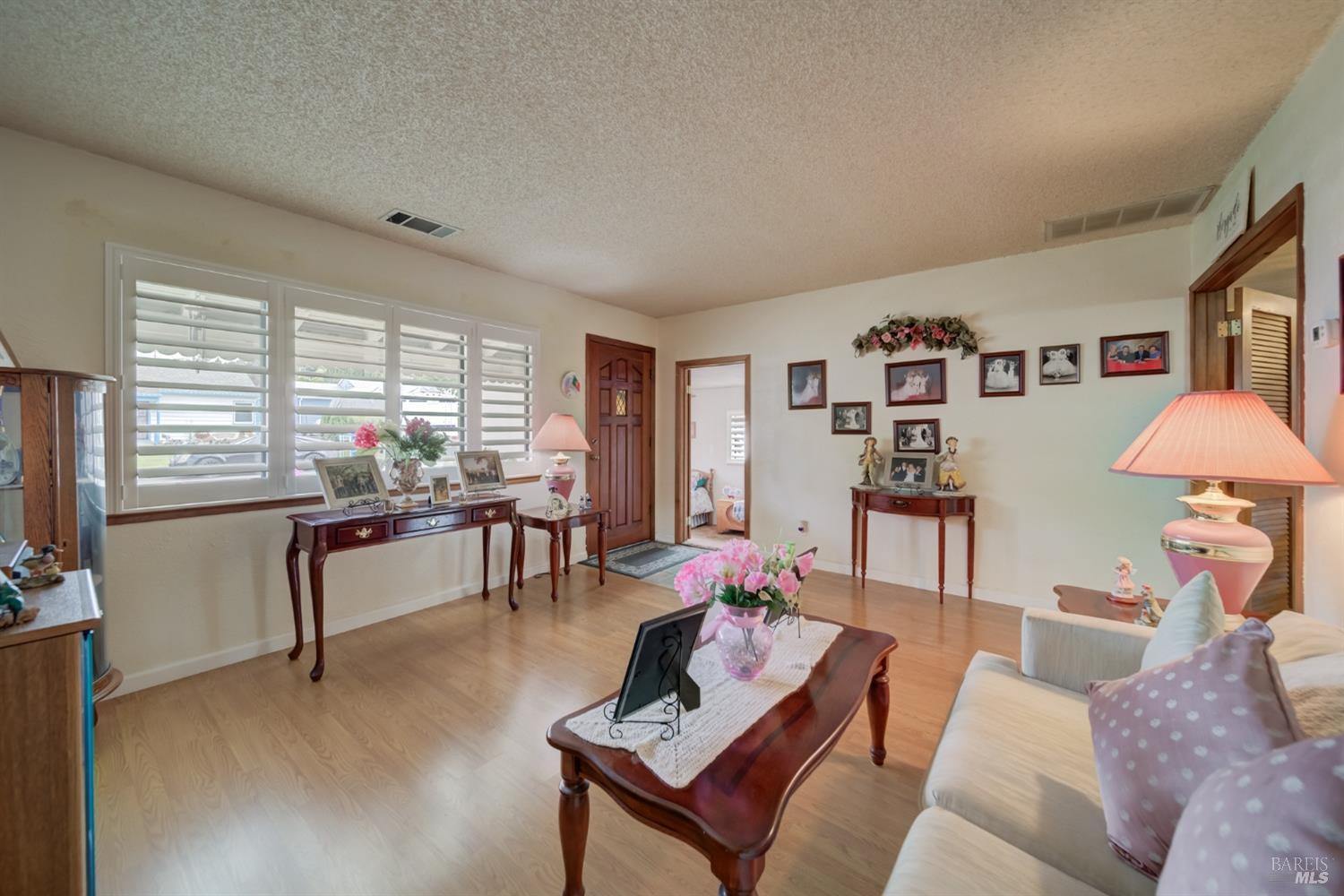 Detail Gallery Image 9 of 45 For 137 Webster St, Vallejo,  CA 94591 - 3 Beds | 2 Baths
