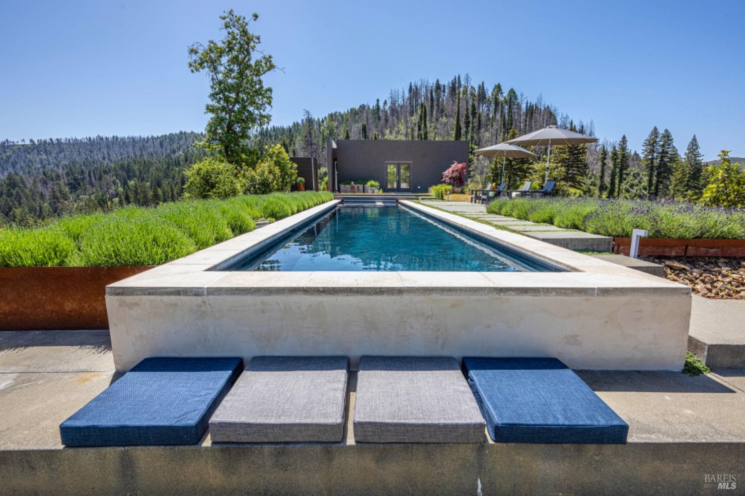 Detail Gallery Image 34 of 44 For 8909 Mill Creek Rd, Healdsburg,  CA 95448 - 2 Beds | 2 Baths