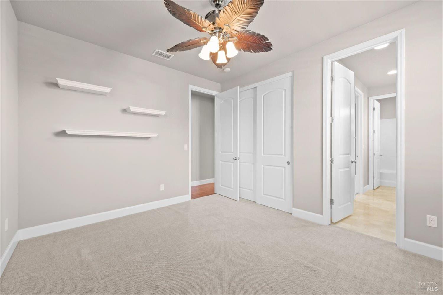 Detail Gallery Image 49 of 77 For 502 Longwood Pl, Vacaville,  CA 95688 - 3 Beds | 3/1 Baths