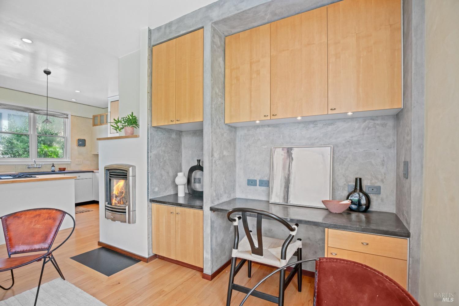 Detail Gallery Image 5 of 47 For 623 3rd St, Napa,  CA 94559 - 2 Beds | 2 Baths