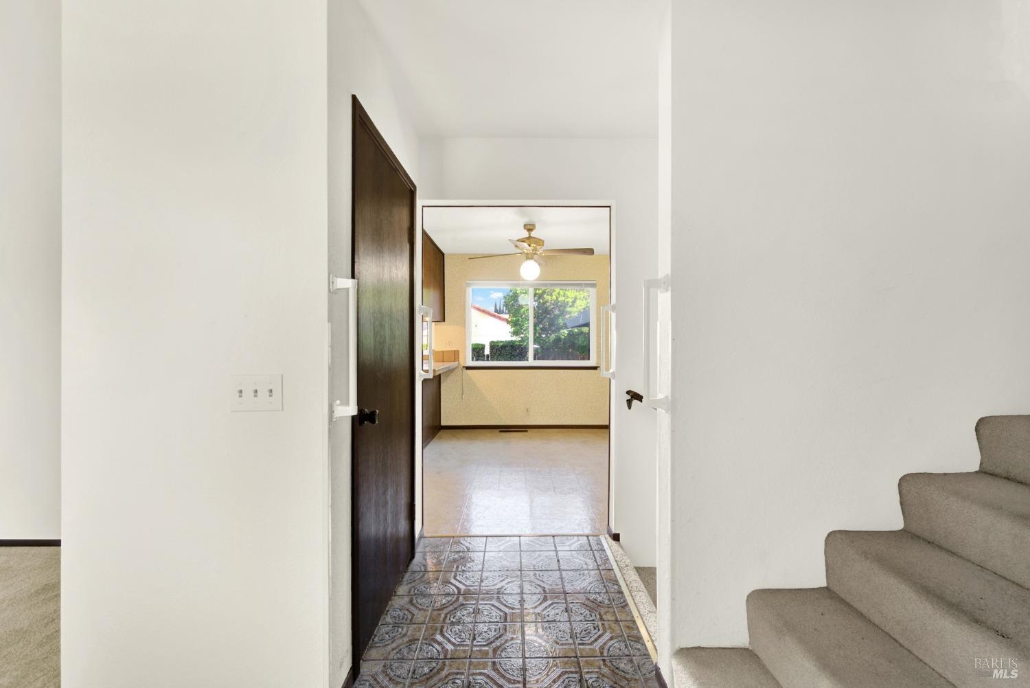 Detail Gallery Image 11 of 68 For 155 Quietwood Dr, Vacaville,  CA 95688 - 4 Beds | 2/1 Baths