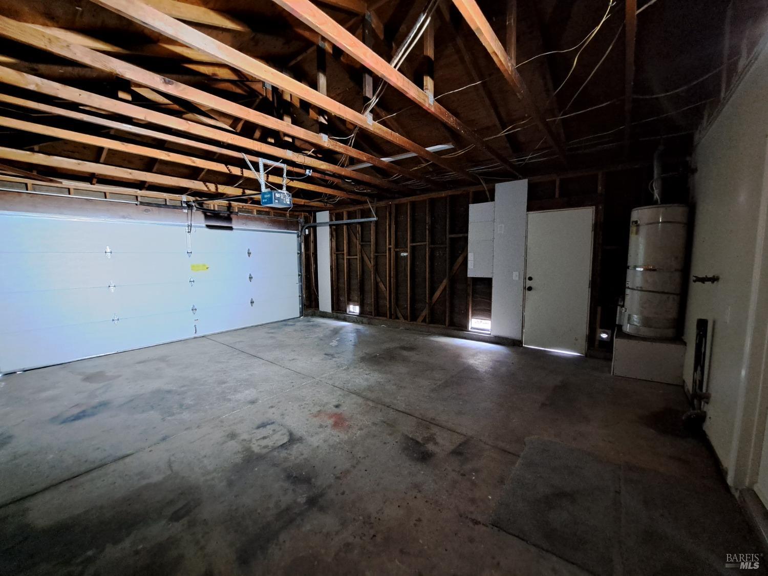 Detail Gallery Image 16 of 20 For 1161 Bedford Way, Vacaville,  CA 95687 - 3 Beds | 2 Baths