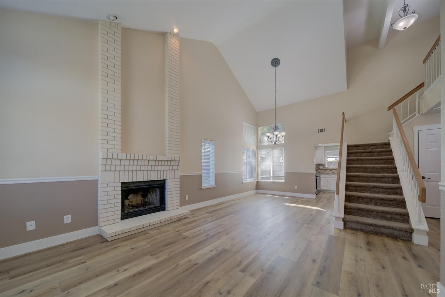 Detail Gallery Image 8 of 51 For 2415 Tea Ct, Fairfield,  CA 94534 - 3 Beds | 2/1 Baths