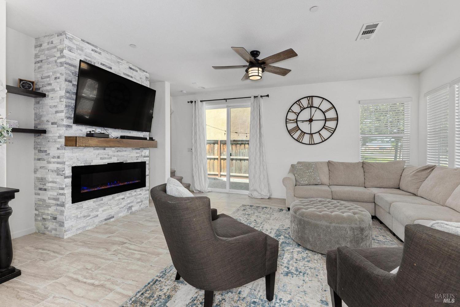 Detail Gallery Image 7 of 47 For 5635 Vanden Rd, Vacaville,  CA 95687 - 4 Beds | 3 Baths