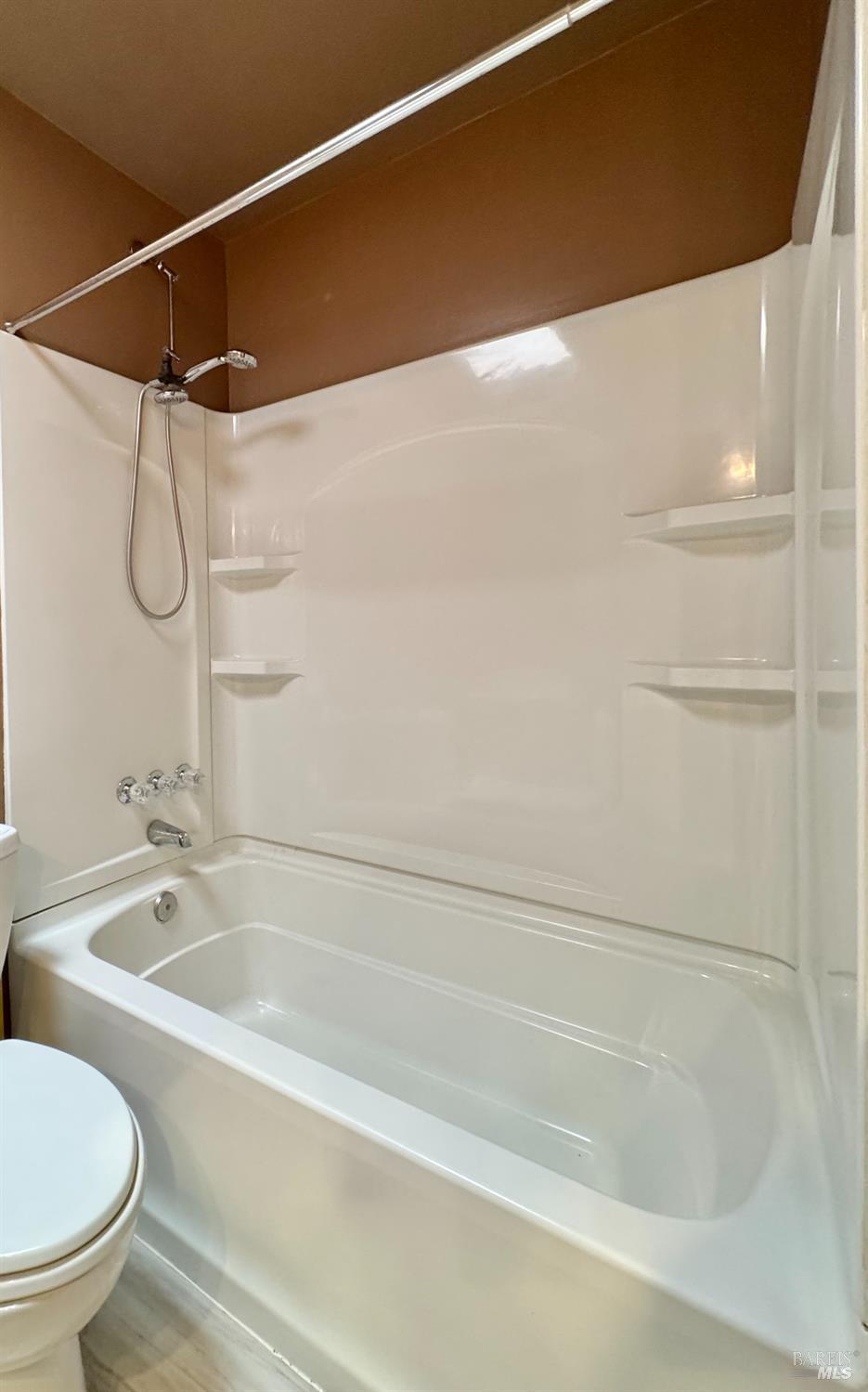 Detail Gallery Image 32 of 46 For 4511 Dry Creek Rd, Napa,  CA 94558 - 3 Beds | 2 Baths