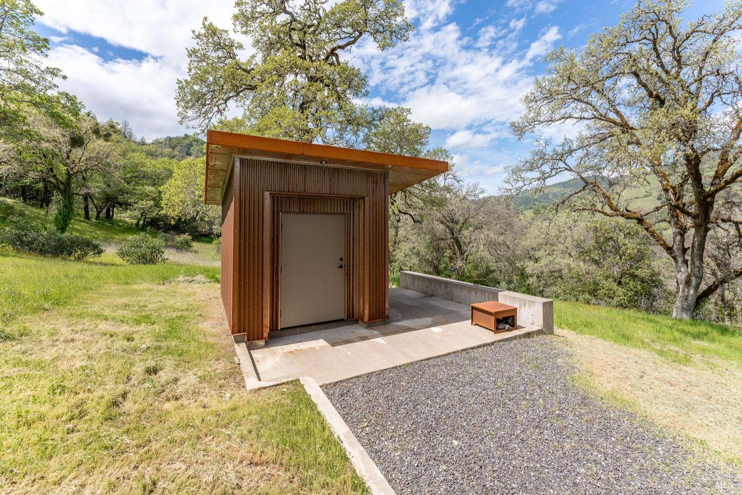 Detail Gallery Image 23 of 36 For 4305 Long Valley Ranch Rd, Ukiah,  CA 95482 - 2 Beds | 1 Baths