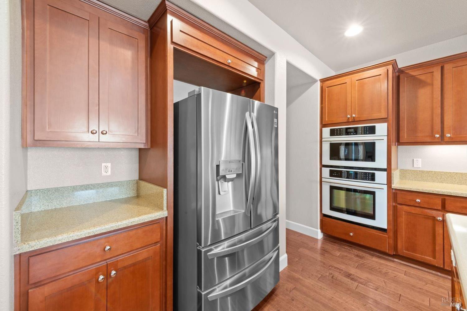Detail Gallery Image 31 of 77 For 502 Longwood Pl, Vacaville,  CA 95688 - 3 Beds | 3/1 Baths