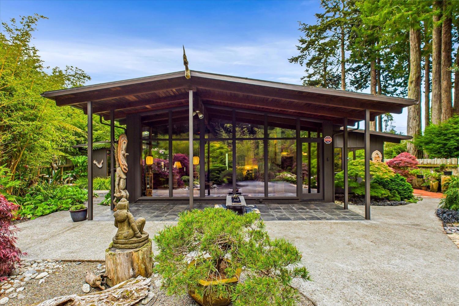 Detail Gallery Image 45 of 78 For 2300 S St, Eureka,  CA 95501 - 4 Beds | 3 Baths