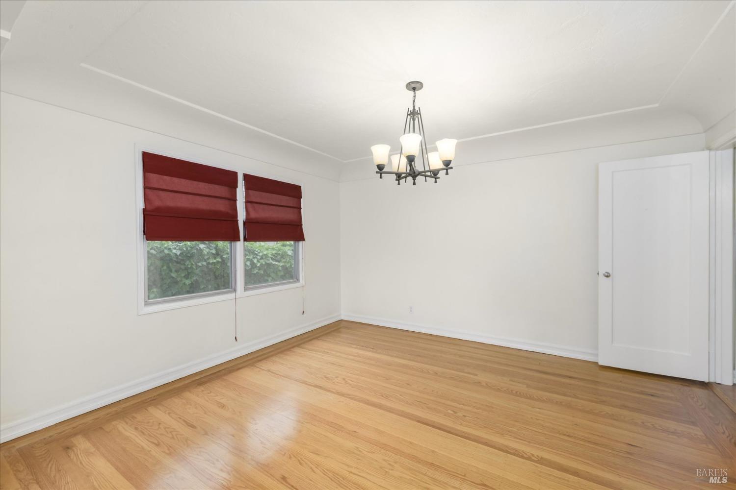 Detail Gallery Image 12 of 36 For 1361 Mariposa St, Vallejo,  CA 94590 - 3 Beds | 2 Baths