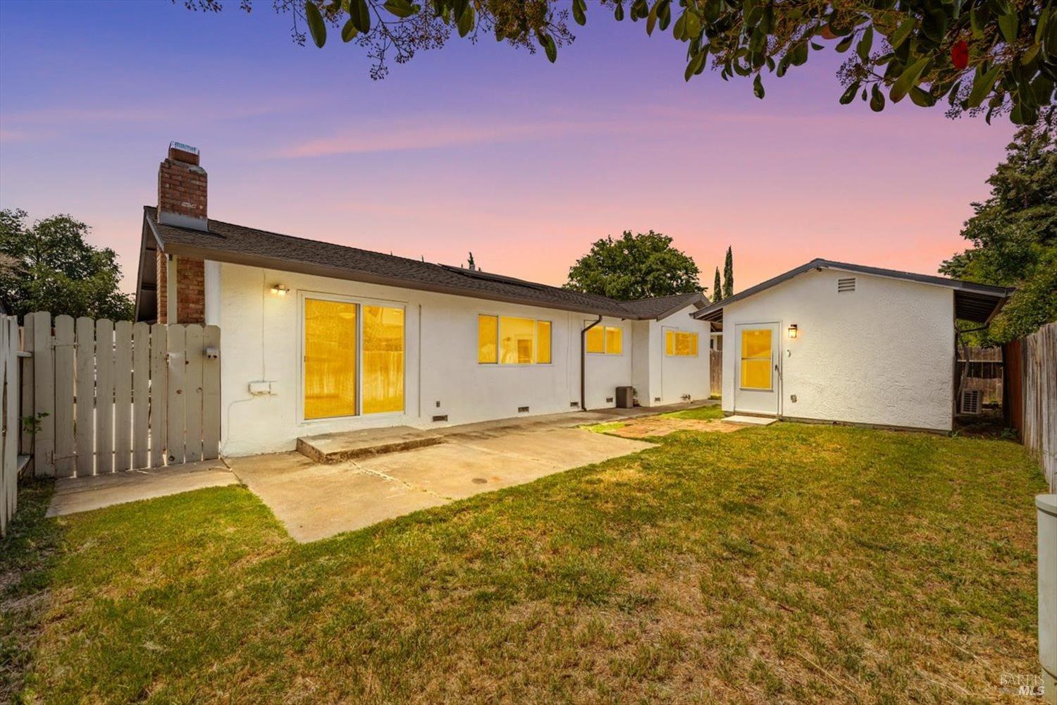 Detail Gallery Image 52 of 52 For 285 Cascade Dr, Vacaville,  CA 95687 - 5 Beds | 3 Baths