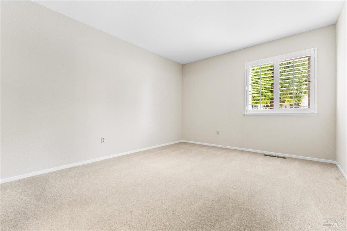 Detail Gallery Image 17 of 31 For 2579 Westberry Dr, Santa Rosa,  CA 95403 - 2 Beds | 2 Baths