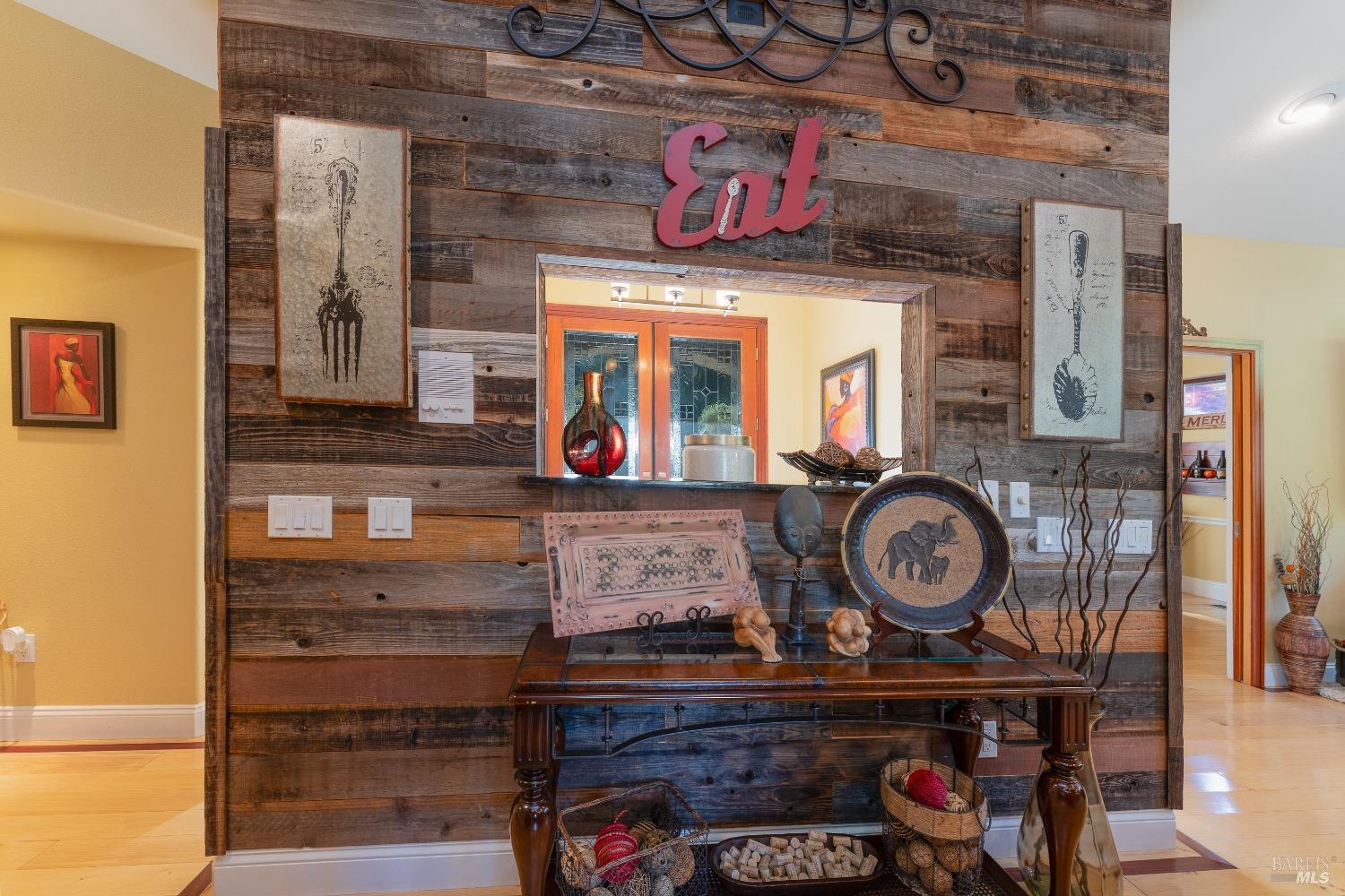 Detail Gallery Image 7 of 59 For 605 Park Blvd, Ukiah,  CA 95482 - 4 Beds | 3 Baths