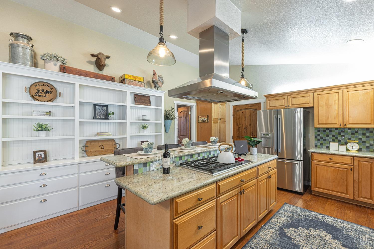 Detail Gallery Image 5 of 81 For 1040 Berry Ln, Napa,  CA 94558 - 2 Beds | 2/1 Baths
