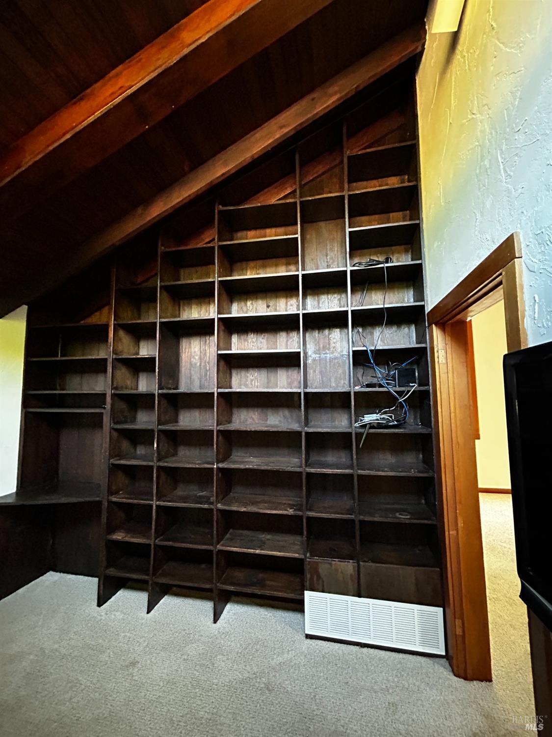 Detail Gallery Image 24 of 25 For 330 Aberdeen Way, Inverness,  CA 94937 - 2 Beds | 2 Baths