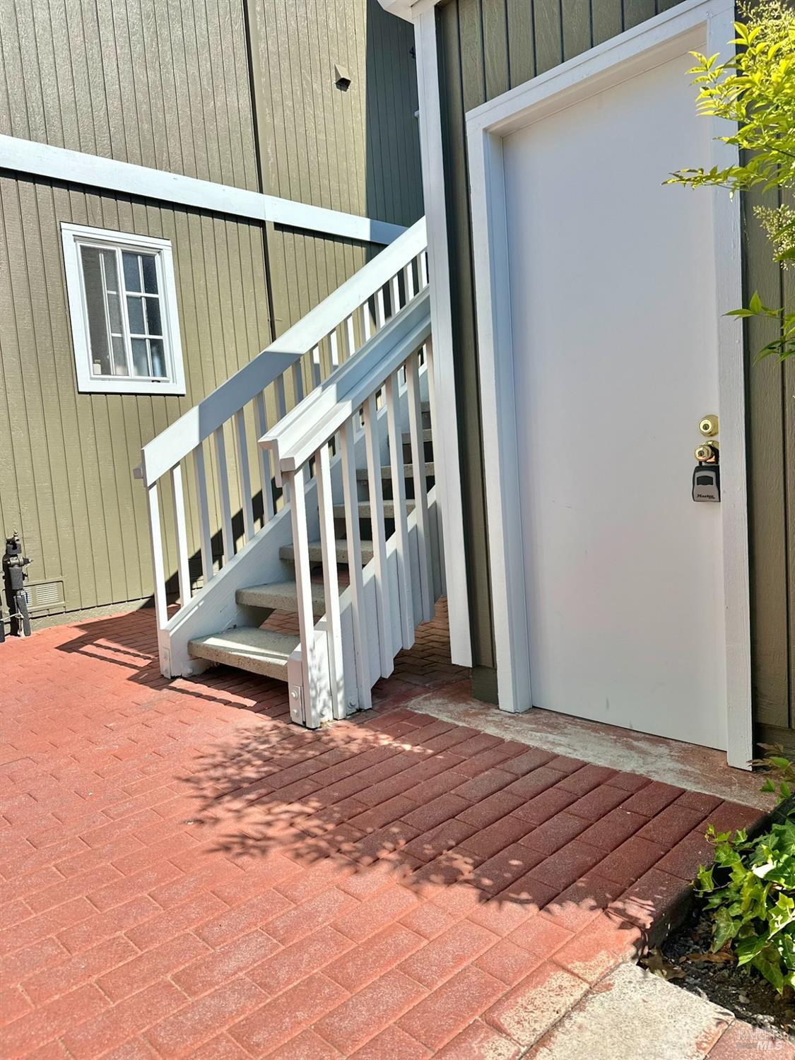 Detail Gallery Image 2 of 32 For 565 Lori Dr #42,  Benicia,  CA 94510 - 1 Beds | 1 Baths