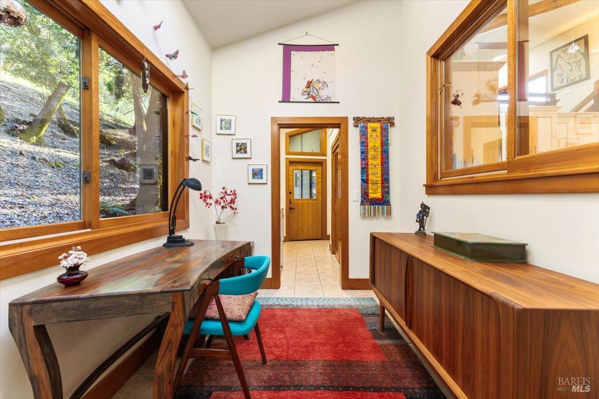 Detail Gallery Image 5 of 71 For 100 Zachary Ln, Santa Rosa,  CA 95404 - 3 Beds | 4 Baths