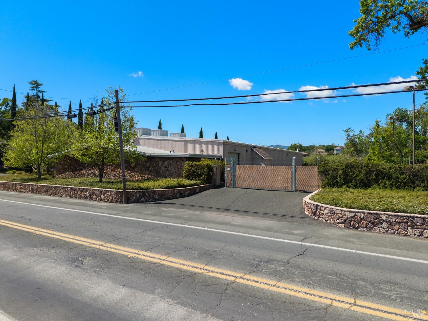 Detail Gallery Image 5 of 40 For 2773 Lakeshore Blvd, Lakeport,  CA 95453 - – Beds | – Baths