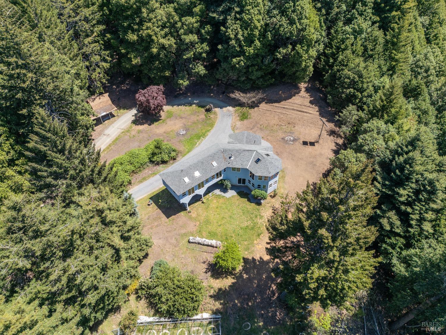 Detail Gallery Image 3 of 37 For 32211 Condor Rd, Willits,  CA 95490 - 4 Beds | 2/1 Baths