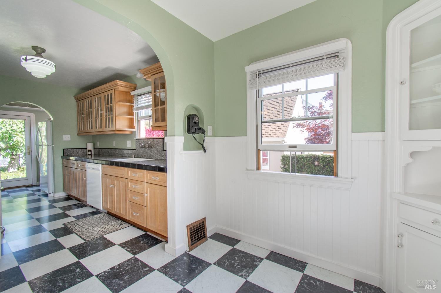 Detail Gallery Image 23 of 99 For 1124 Tuolumne St, Vallejo,  CA 94590 - 3 Beds | 2/1 Baths