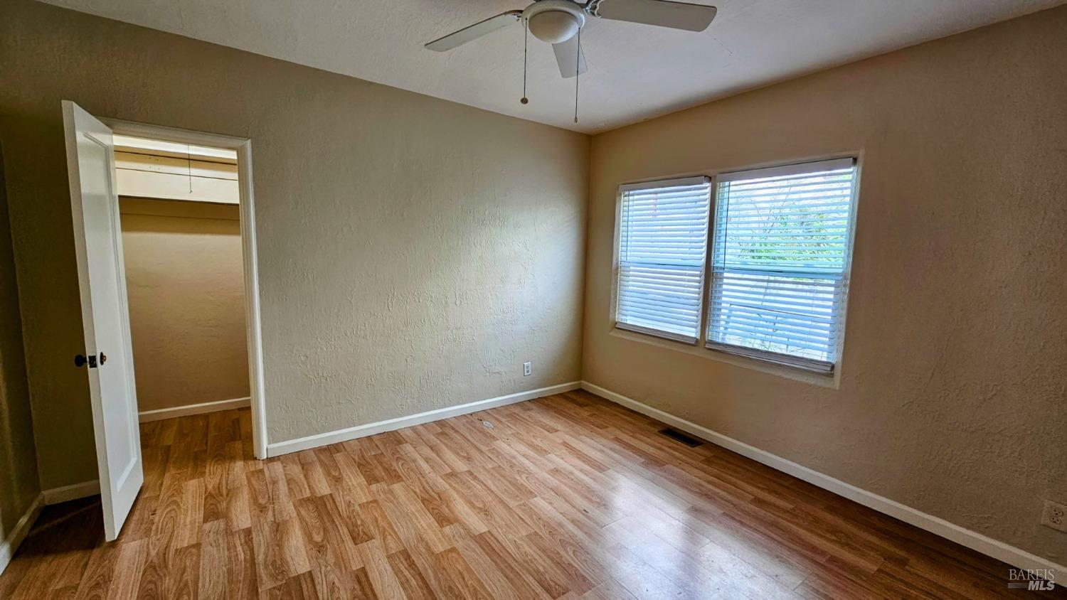 Detail Gallery Image 5 of 15 For 1448 Rice St #A,  Vallejo,  CA 94590 - 1 Beds | 1 Baths