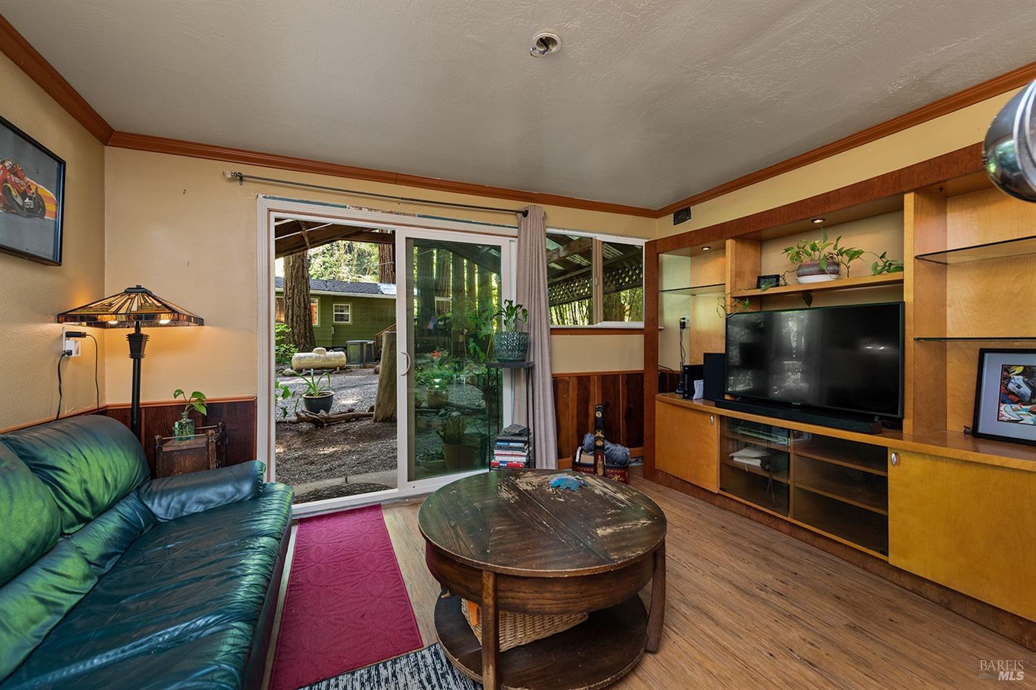 Detail Gallery Image 38 of 47 For 10 Wildwood Ln, Cazadero,  CA 95421 - 1 Beds | 1 Baths