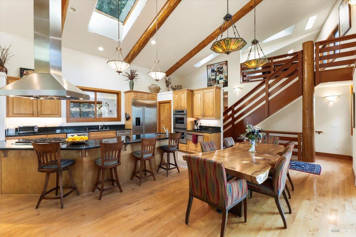 Detail Gallery Image 15 of 71 For 100 Zachary Ln, Santa Rosa,  CA 95404 - 3 Beds | 4 Baths