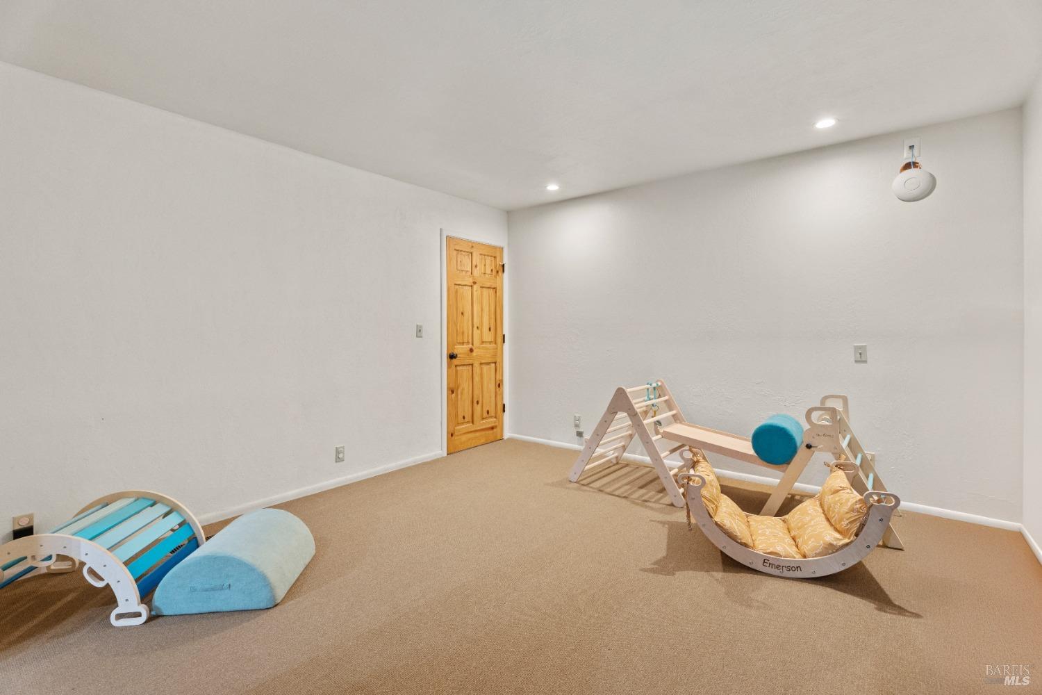 Detail Gallery Image 19 of 35 For 371 Quail Dr, Ukiah,  CA 95482 - 3 Beds | 2 Baths