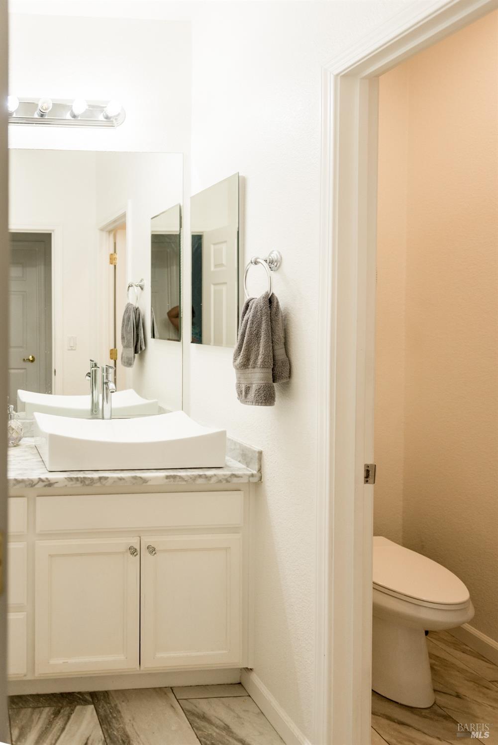 Detail Gallery Image 19 of 34 For 448 Royal Tern Dr, Vacaville,  CA 95687 - 6 Beds | 3 Baths