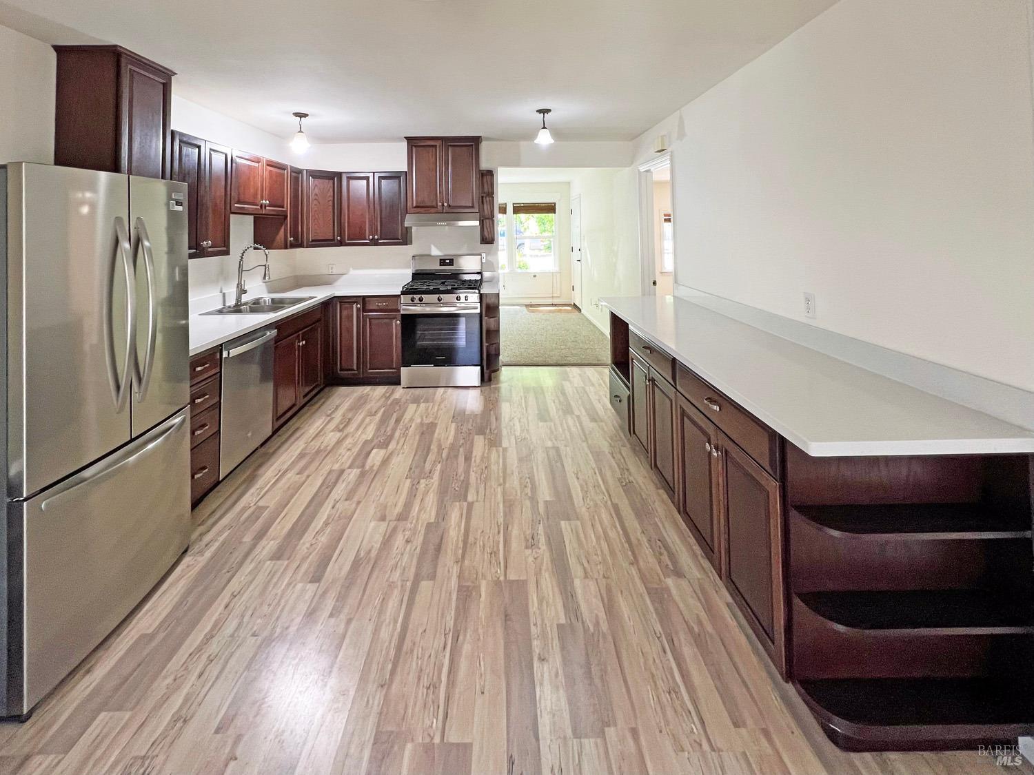 Detail Gallery Image 5 of 29 For 125 Court St, Ukiah,  CA 95482 - 3 Beds | 2 Baths