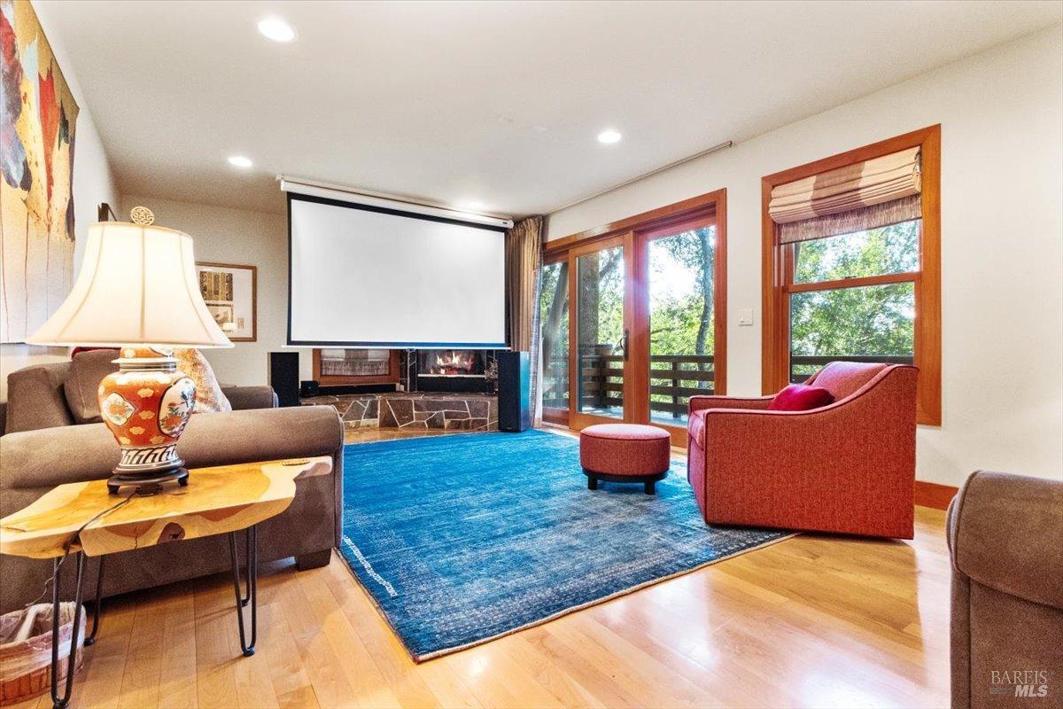 Detail Gallery Image 23 of 71 For 100 Zachary Ln, Santa Rosa,  CA 95404 - 3 Beds | 4 Baths