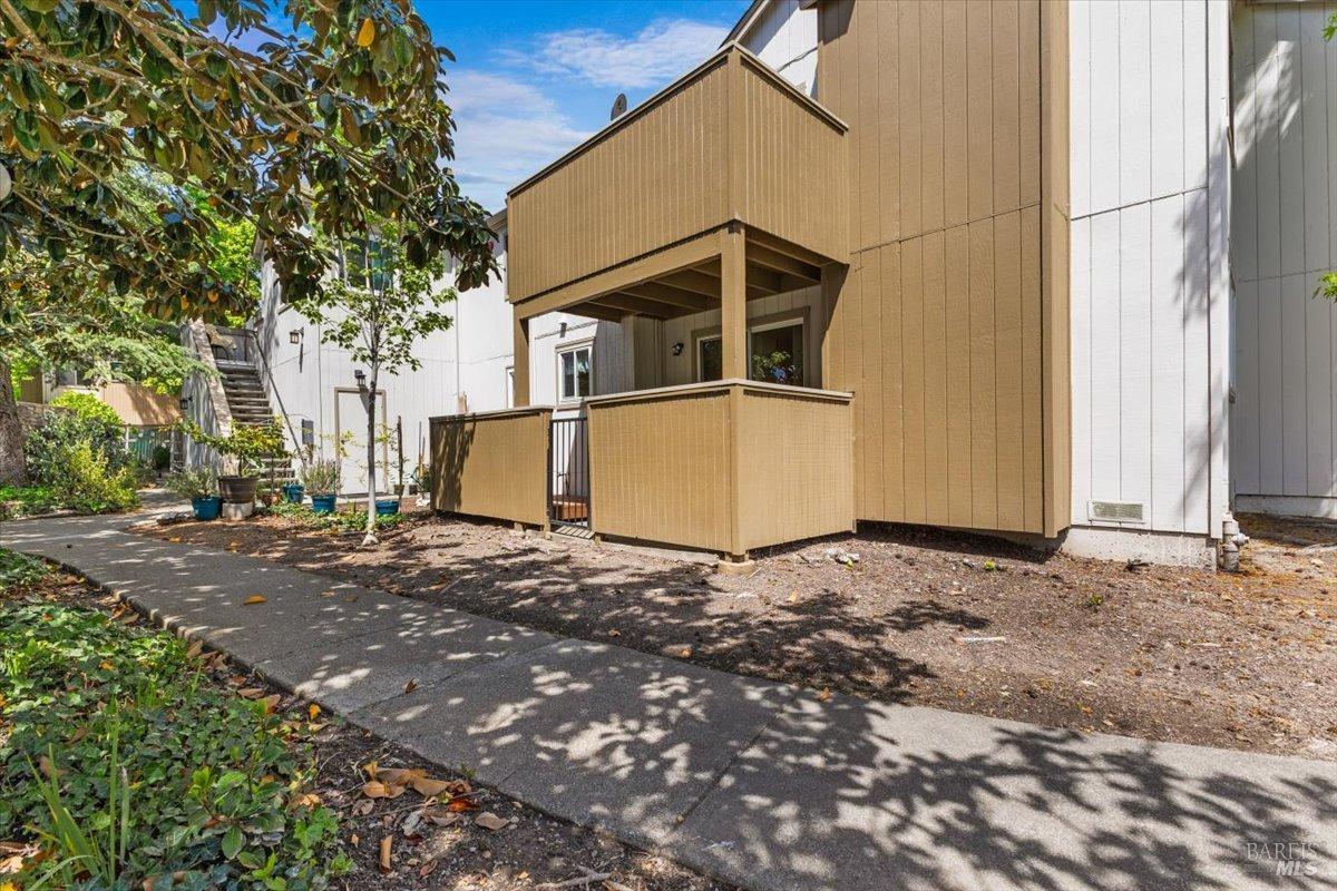 Detail Gallery Image 28 of 31 For 2579 Westberry Dr, Santa Rosa,  CA 95403 - 2 Beds | 2 Baths