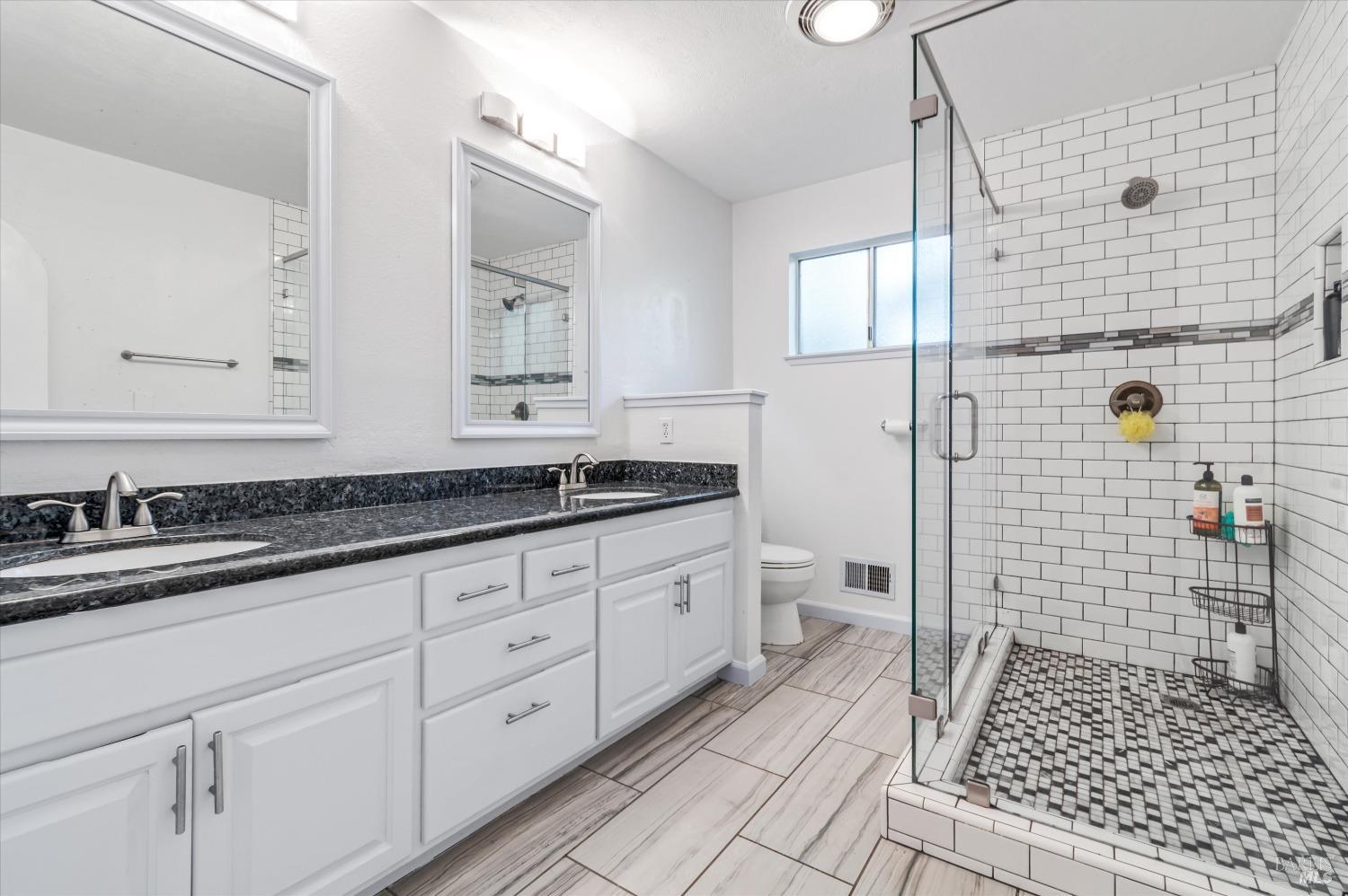 Detail Gallery Image 22 of 41 For 585 W 2nd St, Cloverdale,  CA 95425 - 4 Beds | 2 Baths