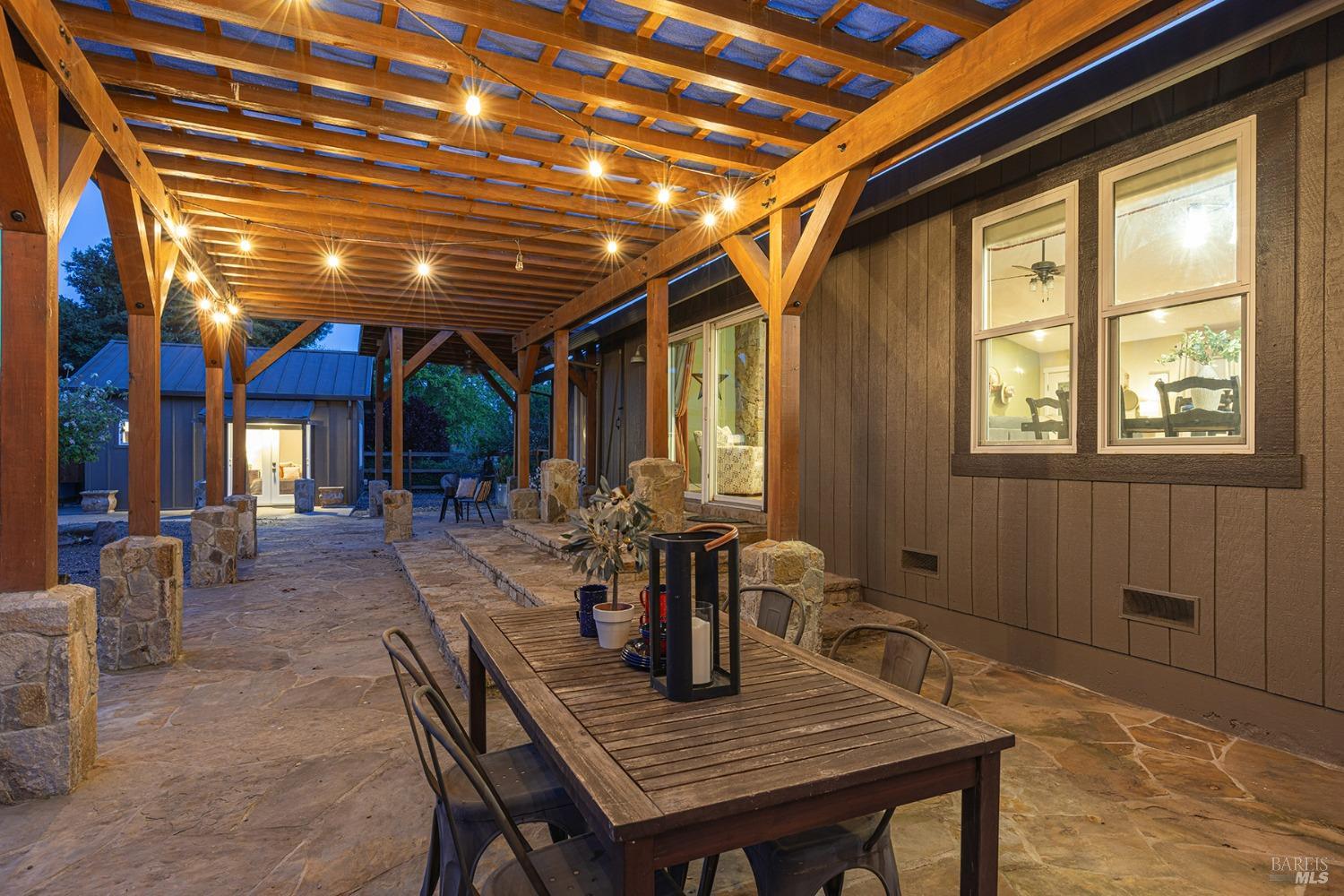 Detail Gallery Image 78 of 81 For 1040 Berry Ln, Napa,  CA 94558 - 2 Beds | 2/1 Baths
