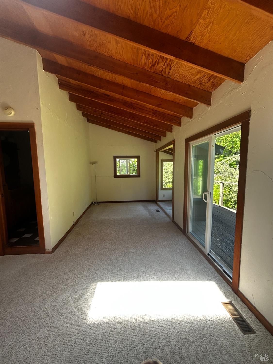 Detail Gallery Image 14 of 25 For 330 Aberdeen Way, Inverness,  CA 94937 - 2 Beds | 2 Baths