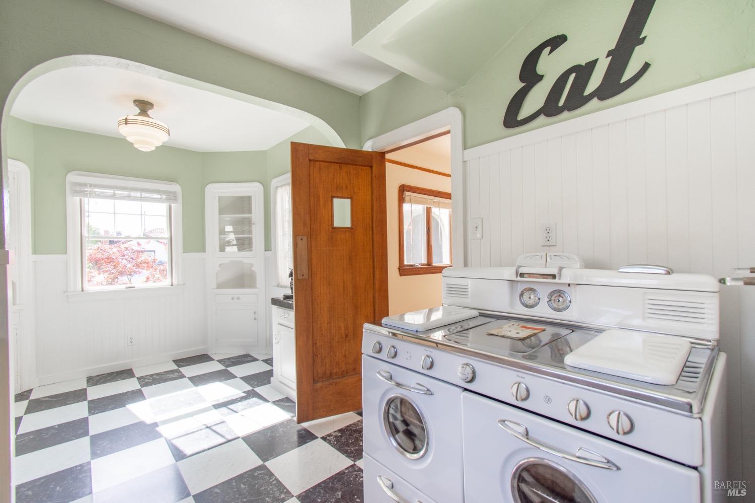 Detail Gallery Image 27 of 99 For 1124 Tuolumne St, Vallejo,  CA 94590 - 3 Beds | 2/1 Baths