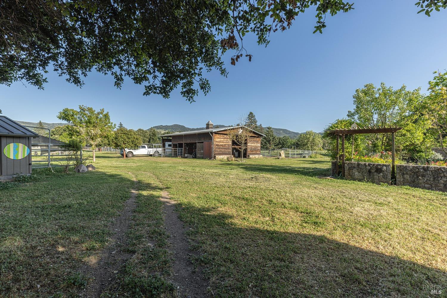 Detail Gallery Image 56 of 81 For 1040 Berry Ln, Napa,  CA 94558 - 2 Beds | 2/1 Baths
