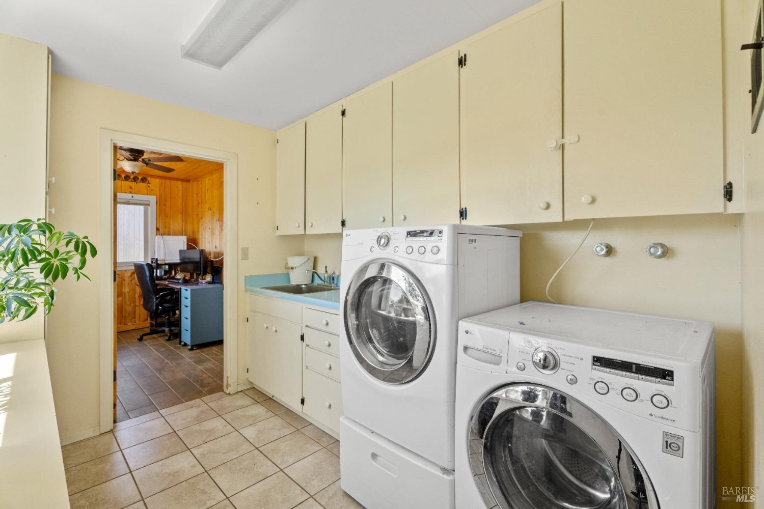 Detail Gallery Image 23 of 35 For 371 Quail Dr, Ukiah,  CA 95482 - 3 Beds | 2 Baths