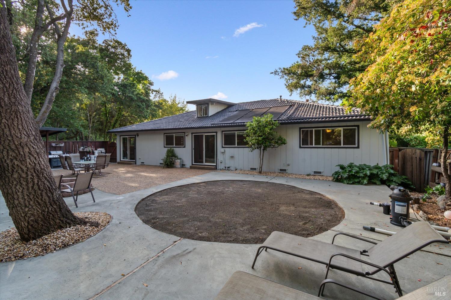 Detail Gallery Image 33 of 41 For 585 W 2nd St, Cloverdale,  CA 95425 - 4 Beds | 2 Baths