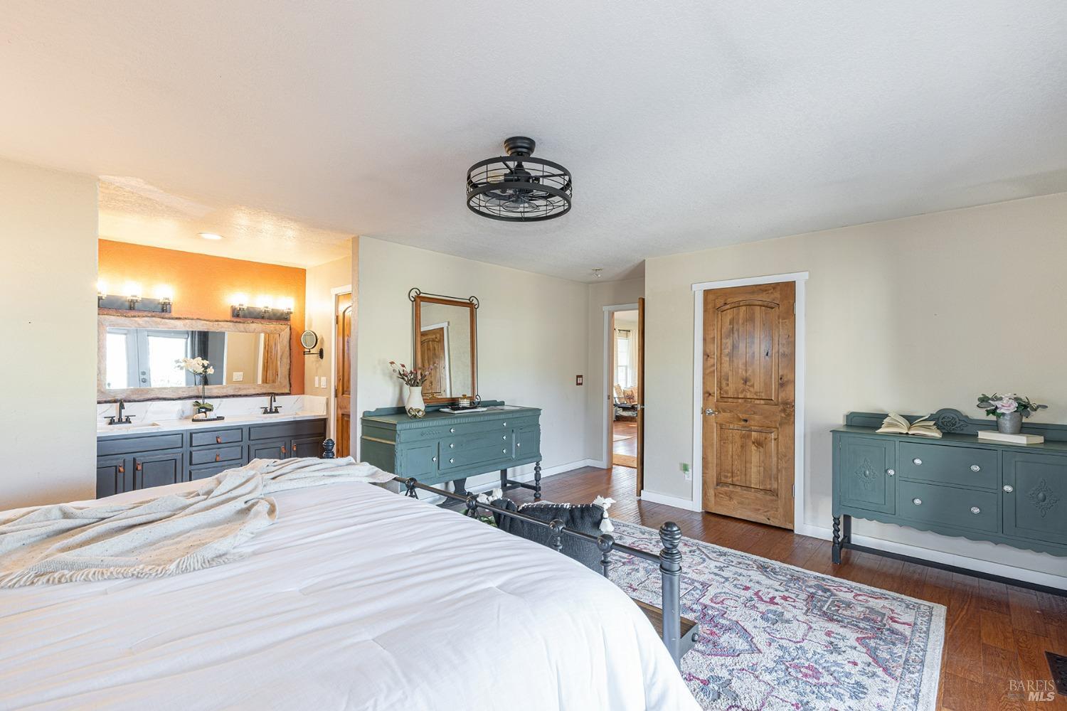 Detail Gallery Image 30 of 81 For 1040 Berry Ln, Napa,  CA 94558 - 2 Beds | 2/1 Baths
