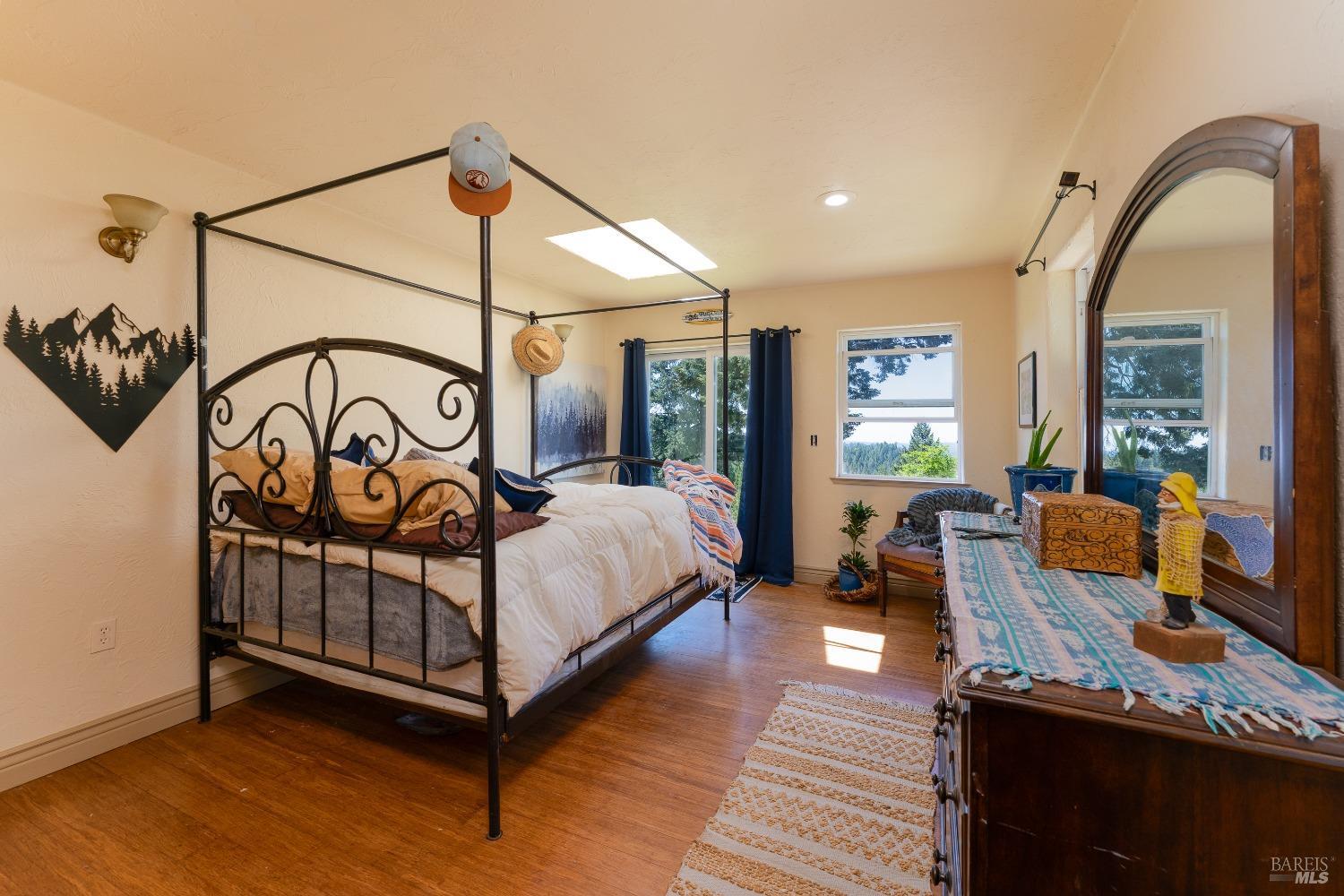Detail Gallery Image 24 of 37 For 32211 Condor Rd, Willits,  CA 95490 - 4 Beds | 2/1 Baths