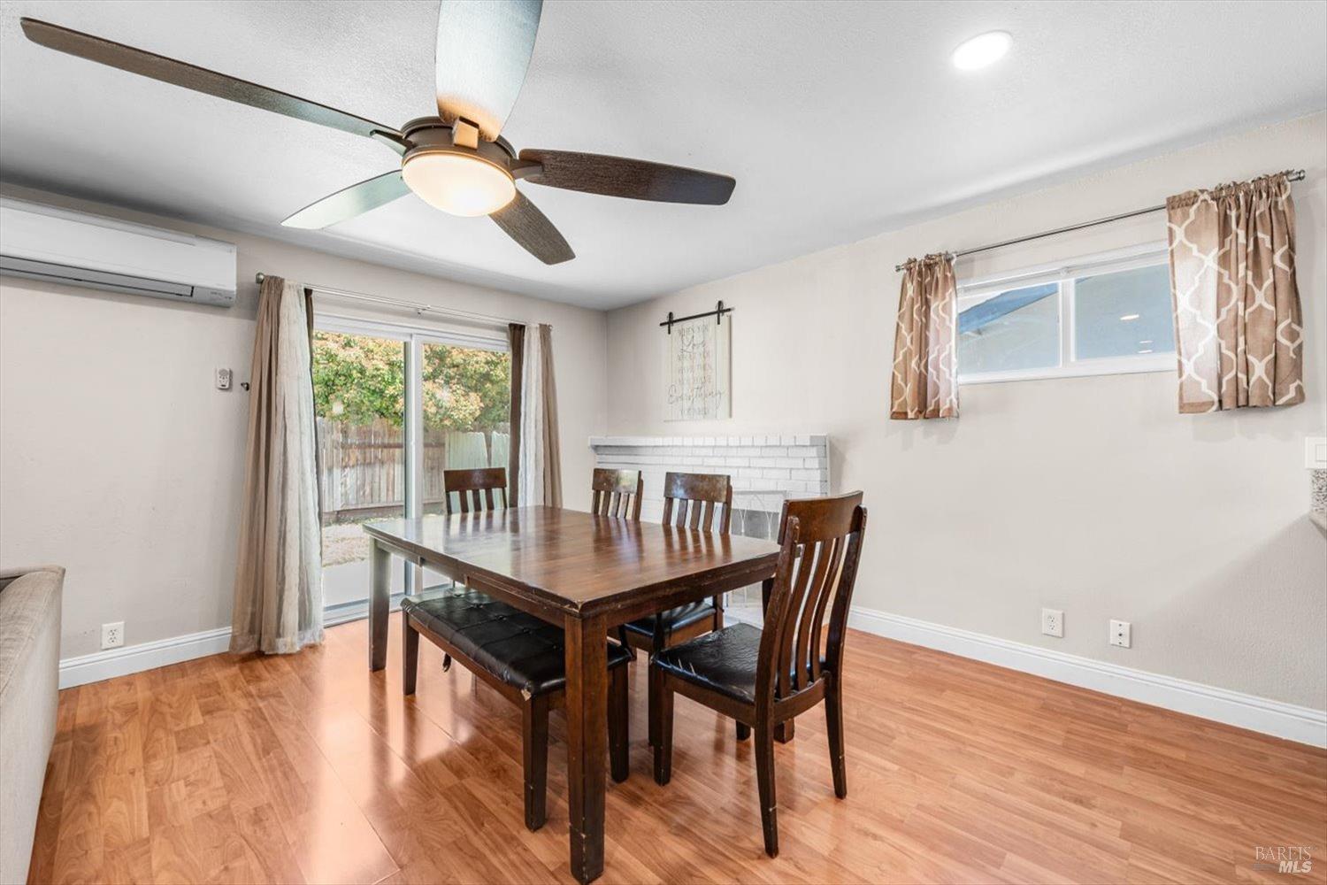 Detail Gallery Image 15 of 52 For 285 Cascade Dr, Vacaville,  CA 95687 - 5 Beds | 3 Baths