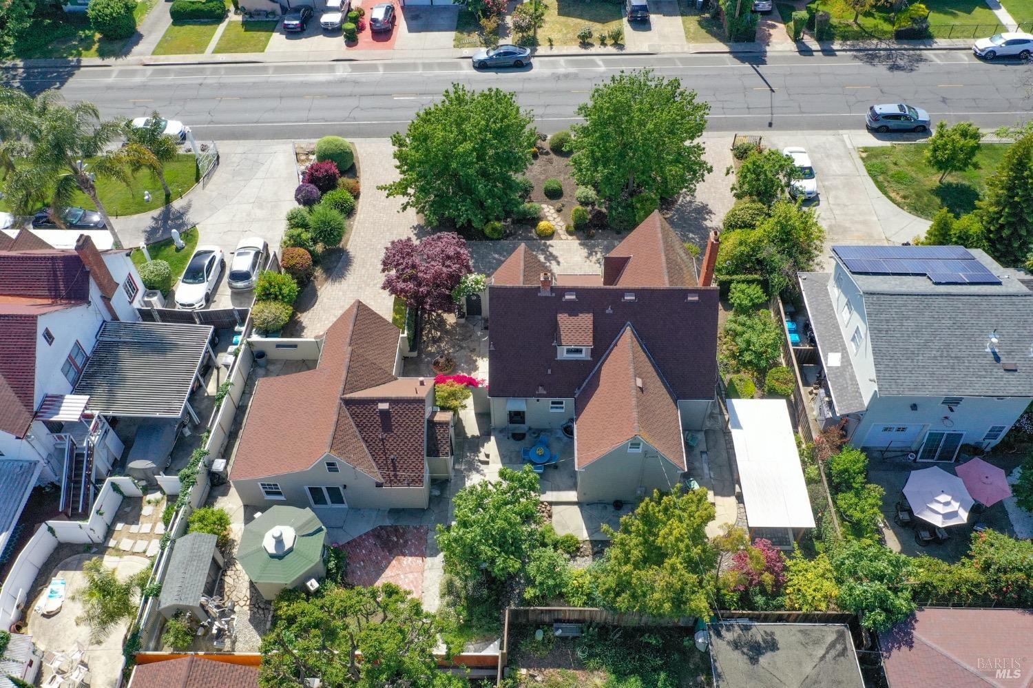 Detail Gallery Image 3 of 99 For 1124 Tuolumne St, Vallejo,  CA 94590 - 3 Beds | 2/1 Baths