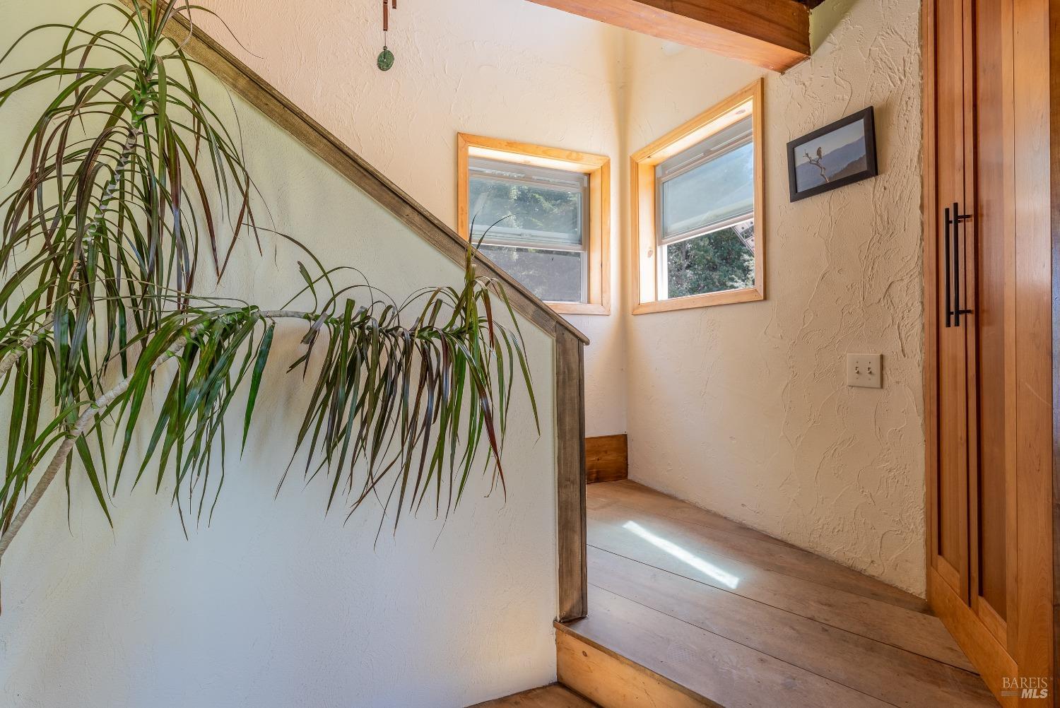 Detail Gallery Image 15 of 37 For 32211 Condor Rd, Willits,  CA 95490 - 4 Beds | 2/1 Baths