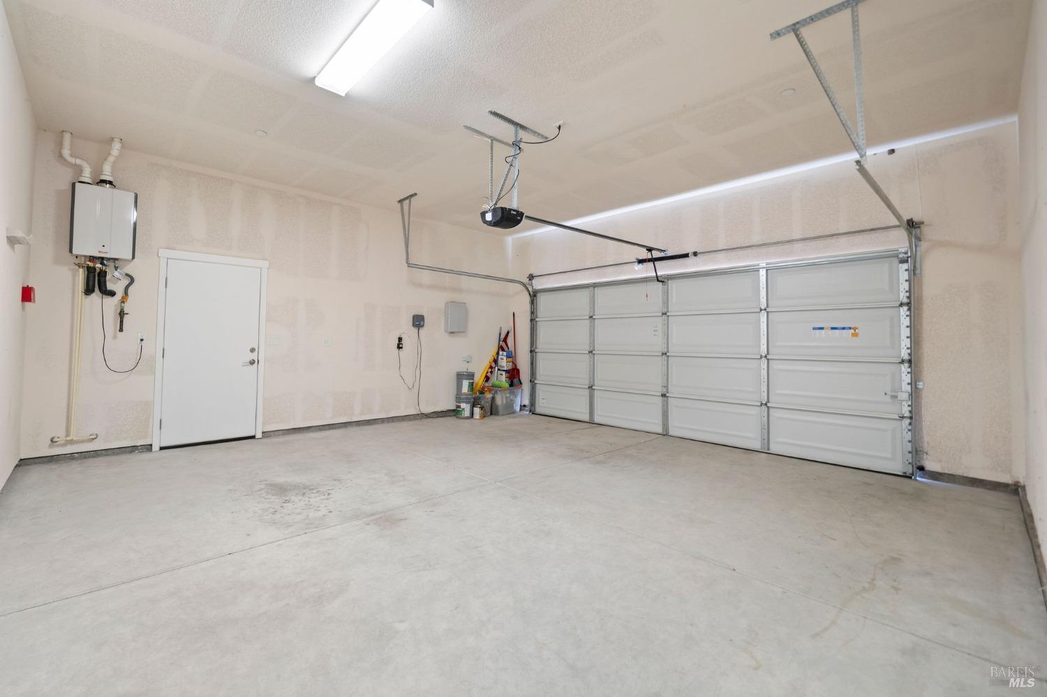 Detail Gallery Image 27 of 39 For 1443 Acorn Way, Windsor,  CA 95492 - 3 Beds | 2 Baths