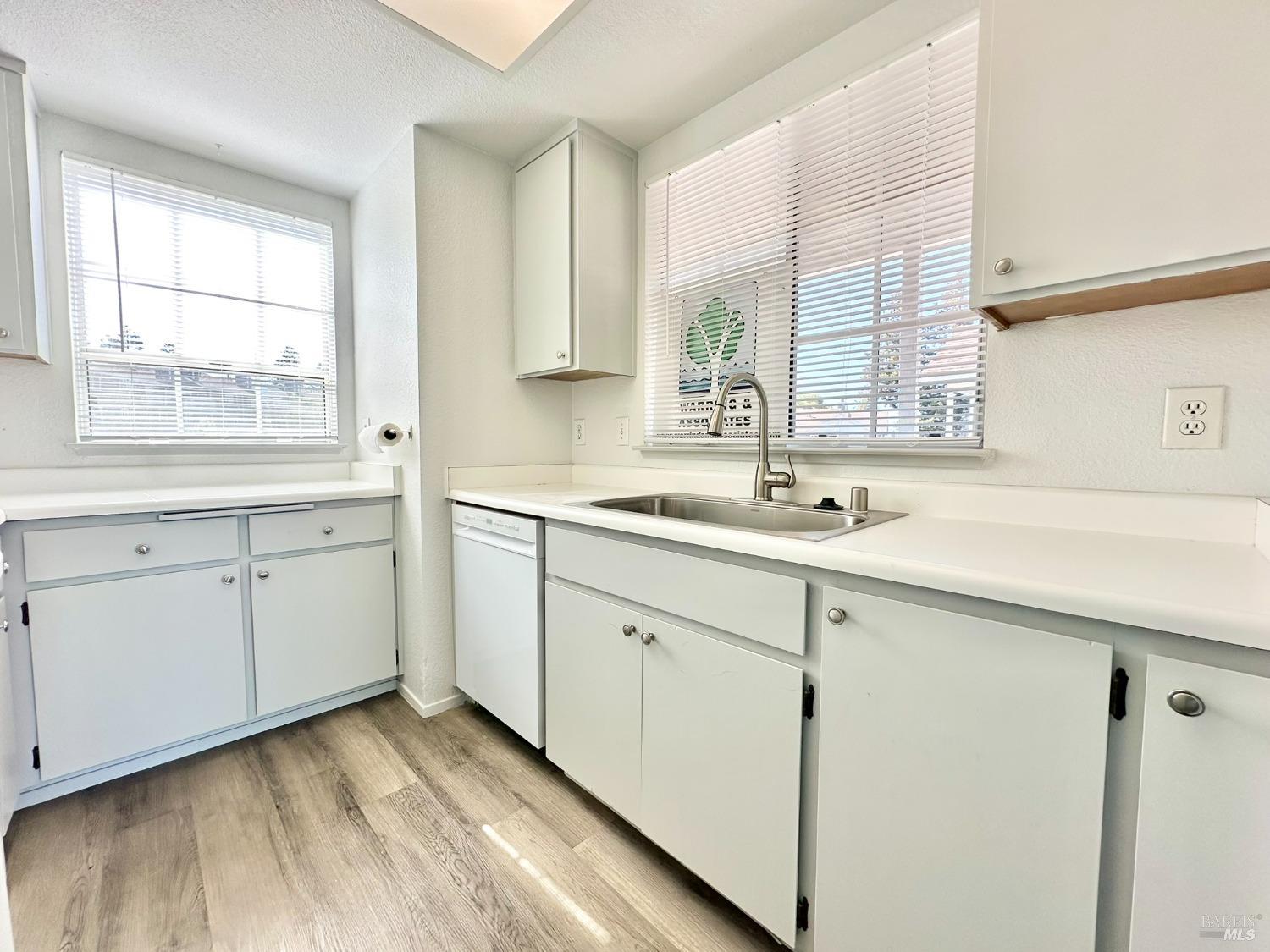 Detail Gallery Image 10 of 32 For 565 Lori Dr #42,  Benicia,  CA 94510 - 1 Beds | 1 Baths