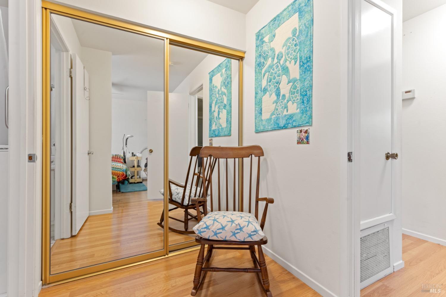 Detail Gallery Image 21 of 34 For 408 White Oak Dr, Santa Rosa,  CA 95409 - 2 Beds | 2 Baths
