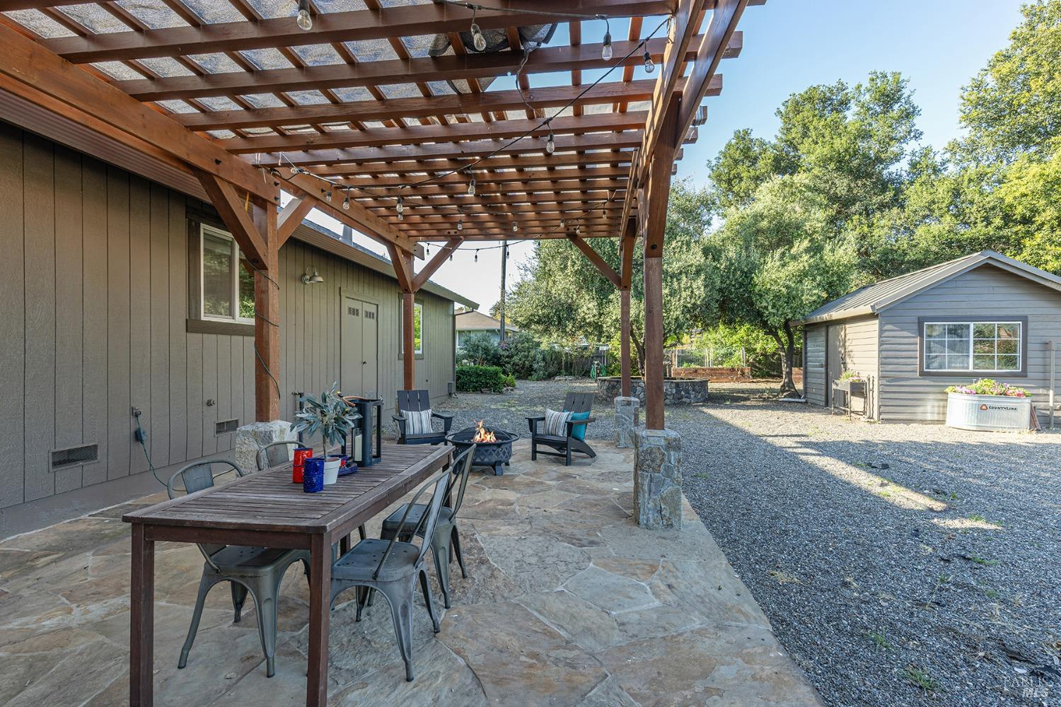 Detail Gallery Image 45 of 81 For 1040 Berry Ln, Napa,  CA 94558 - 2 Beds | 2/1 Baths